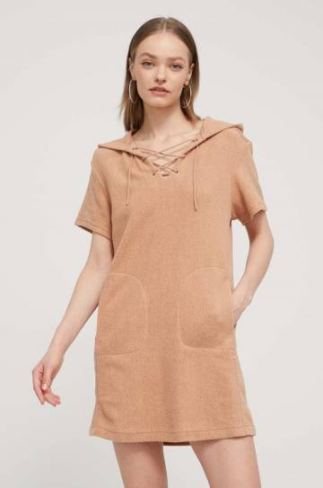 Платье UGG цвет бежевый mini прямое 1152783 Платье UGG цвет бежевый mini прямое 1152783