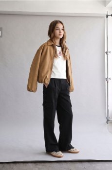 Штани wide leg з високою талією та боковими кишенями - чорний