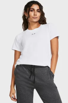 Женская белая футболка Campus Core Белый M Under Armour 1383648-100