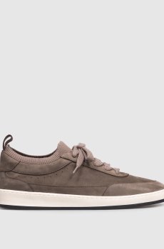 Коричневые кроссовки из нубука