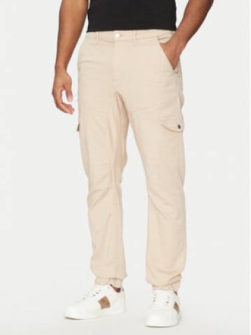 Guess Штани з тканини M5RB54 WGXY1 Бежевий Slim Fit Guess Штани з тканини M5RB54 WGXY1 Бежевий Slim Fit