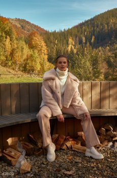 Укорочена шуба з екохутра преміум класу