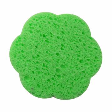 Спонж для умывания Cosmo Shop пористый, цветок, целлюлоза, 7 см, зеленый, 1 шт (CS089G)