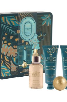 Набор для рук и тела Grace Cole The Luxury Bathing Sparkling Pear & Nectarine Blossom Relax & Unwind, 4 продукта