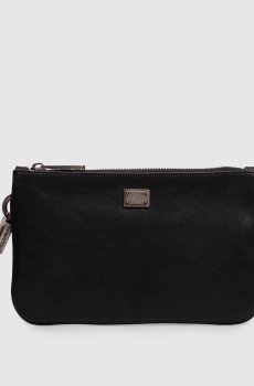 Черный кожаный клатч с логотипом