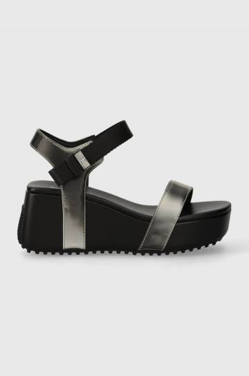 Сандалии Calvin Klein Jeans WEDGE BLOCK SANDAL METALLIC DC цвет чёрный YW0YW01366 Сандалии Calvin Klein Jeans WEDGE BLOCK SANDAL METALLIC DC цвет чёрный YW0YW01366