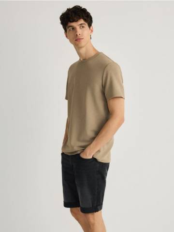 Reserved - Джинсові шорти slim fit - сірий - 5302L-90J
