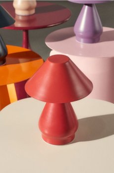 Світлодіодна настільна лампа - червоний