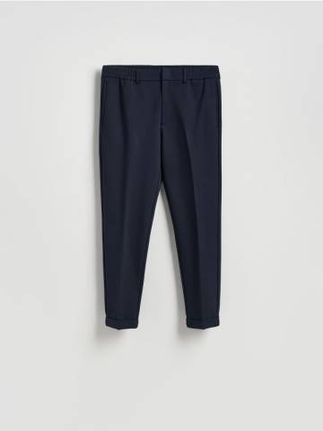 Reserved - Штани-чиноси приталеного крою зі стрілками - темно-синій - 6695L-59X Reserved - Штани-чиноси приталеного крою зі стрілками - темно-синій - 6695L-59X
