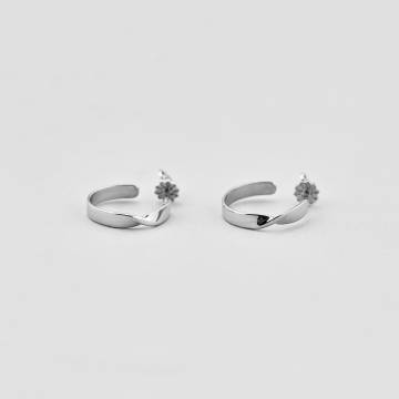 Серебряные серьги Minimal 20265р Серебряные серьги Minimal 20265р