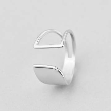 Серебряное кольцо Minimal 10287 Серебряное кольцо Minimal 10287