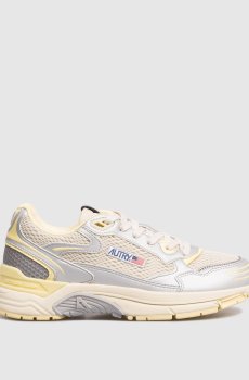 Желтые кроссовки HYPERWAY с логотипом