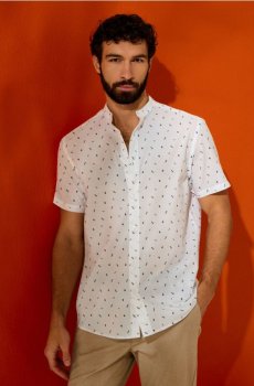 Рубашка regular fit с воротником-стойкой - білий