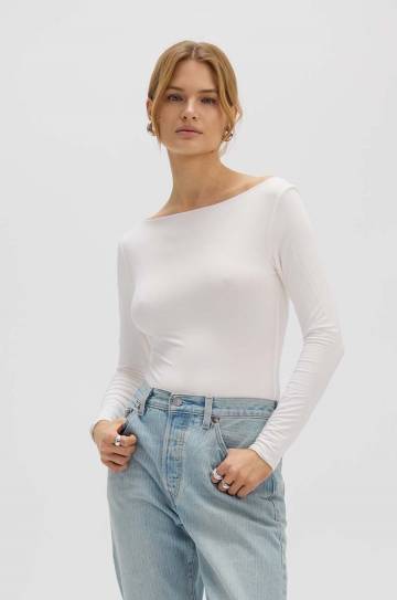 Боди Saint Body SLASH NECK BODYSUIT ECRU женские цвет белый однотонная SB.547 Боди Saint Body SLASH NECK BODYSUIT ECRU женские цвет белый однотонная SB.547