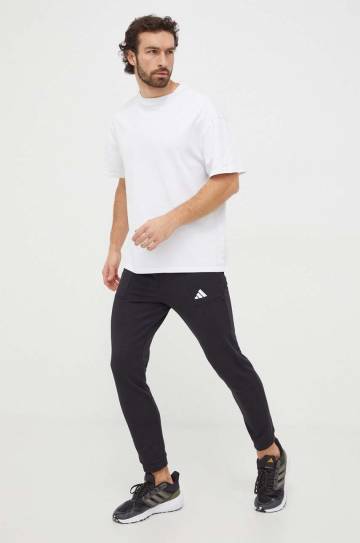 Тренировочные брюки adidas Performance цвет чёрный однотонные Тренировочные брюки adidas Performance цвет чёрный однотонные