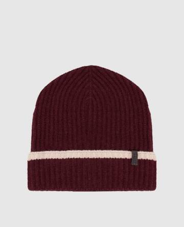 Бордовая шапка из кашемира