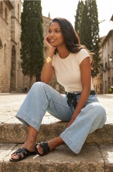 Бавовняна футболка basic - нюдовий