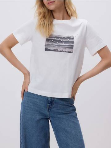 Reserved - Футболка з принтом і аплікацією - білий - 364FS-00X