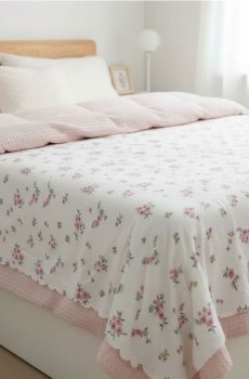 Покривало на ліжко з квітковим візерунком - кремовий