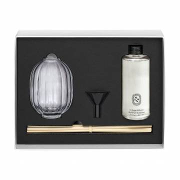 Аромадиффузор Diptyque Mimosa (сменный блок, 200 мл + флакон, 1 шт + лейка, 1 шт + палочки, 6 шт)