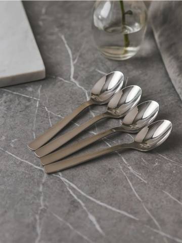 Набір ложечок 4 упаковки - срібний Набір ложечок 4 упаковки - срібний