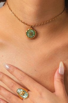 AQUASTREET 18K Plated Waterproof Antitarnish Crushed Shell Starfish Oval Pendant -Ring Set