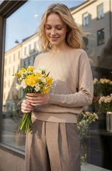 Светр з текстурованим візерунком та віскозою - бежевий