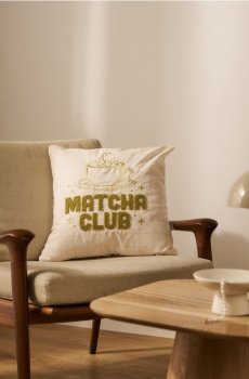 Наволочка з мотивом matcha - кремовий