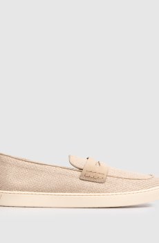 Бежевые лоферы с плетением