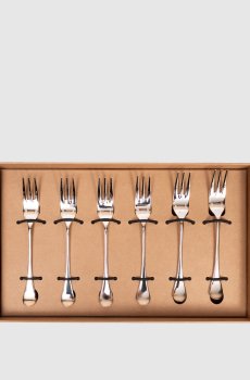 Набор серебристых десертных вилок