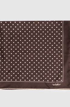 Коричневый платок из шелка в горох