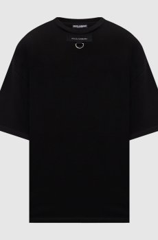 Черная футболка с нашивкой логотипа