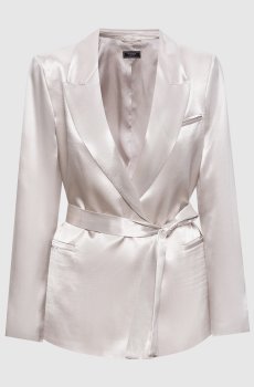 Бежевый двубортный жакет с поясом
