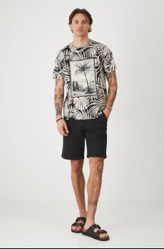 Футболка Medicine