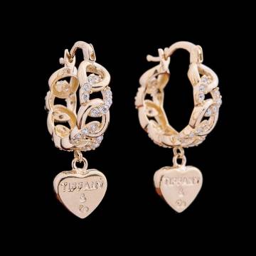 Золотые серьги с сердцами с фианитами с03871 Золотые серьги с сердцами с фианитами с03871