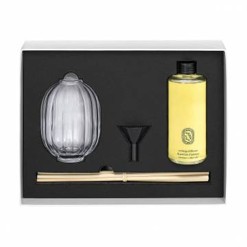Аромадиффузор Diptyque Fleur DOranger (сменный блок, 200 мл + флакон, 1 шт + лейка, 1 шт + палочки, 6 шт)