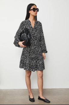 Платье Medicine