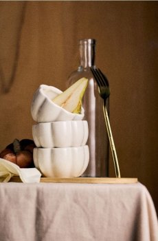 Таця для сервірування з трьома мисочками - білий