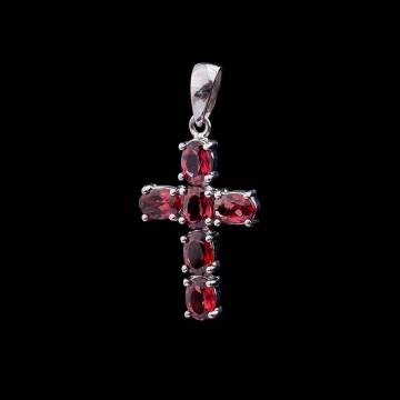 Серебряный крестик с спессартином 131893 Серебряный крестик с спессартином 131893