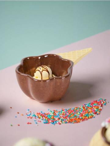 Миска - коричневий