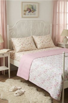 Покривало на ліжко з квітковим візерунком - пастельний рожевий
