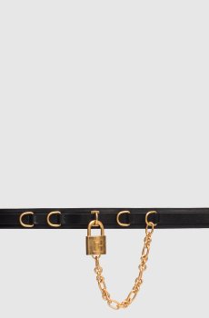 Черный кожаный ремень