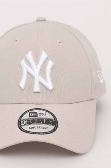 Кепка New Era цвет бежевый с аппликацией NEW YORK YANKEES Кепка New Era цвет бежевый с аппликацией NEW YORK YANKEES