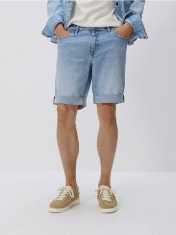 Reserved - Джинсові шорти slim fit - синій - 5302L-05J