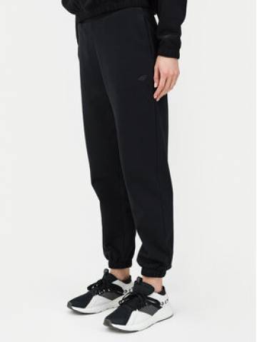 4F Спортивні штани 4FWSS24TTROF666 Чорний Regular Fit 4F Спортивні штани 4FWSS24TTROF666 Чорний Regular Fit