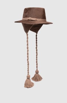 Коричневая шляпа из шерсти кролика с завязками