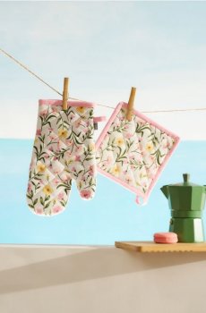 Кухонна рукавиця та прихватка з квітами - рожевий