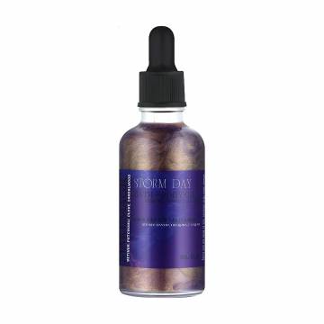 Сияющее масло для тела и ванны MAKEMAGIC Storm Day Bath + Body Oil Ветивер, пачули, гвоздика и сандал, 50 мл Сияющее масло для тела и ванны MAKEMAGIC Storm Day Bath + Body Oil Ветивер, пачули, гвоздика и сандал, 50 мл