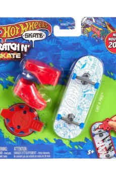 Игровой набор Hot Wheels Скейт и обувь для пальчиков Крутое преображение, белый, от 5 лет (HXM73)
