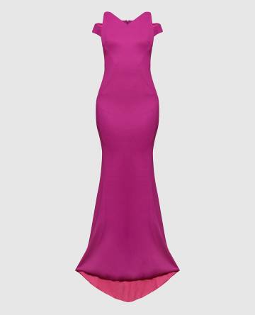 Розовое платье